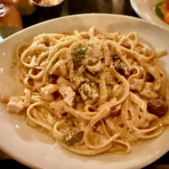 Locale Italian Kitchen - Fettuccini. Alfredo. - Italian Near Me - Las Vegas, Nevada