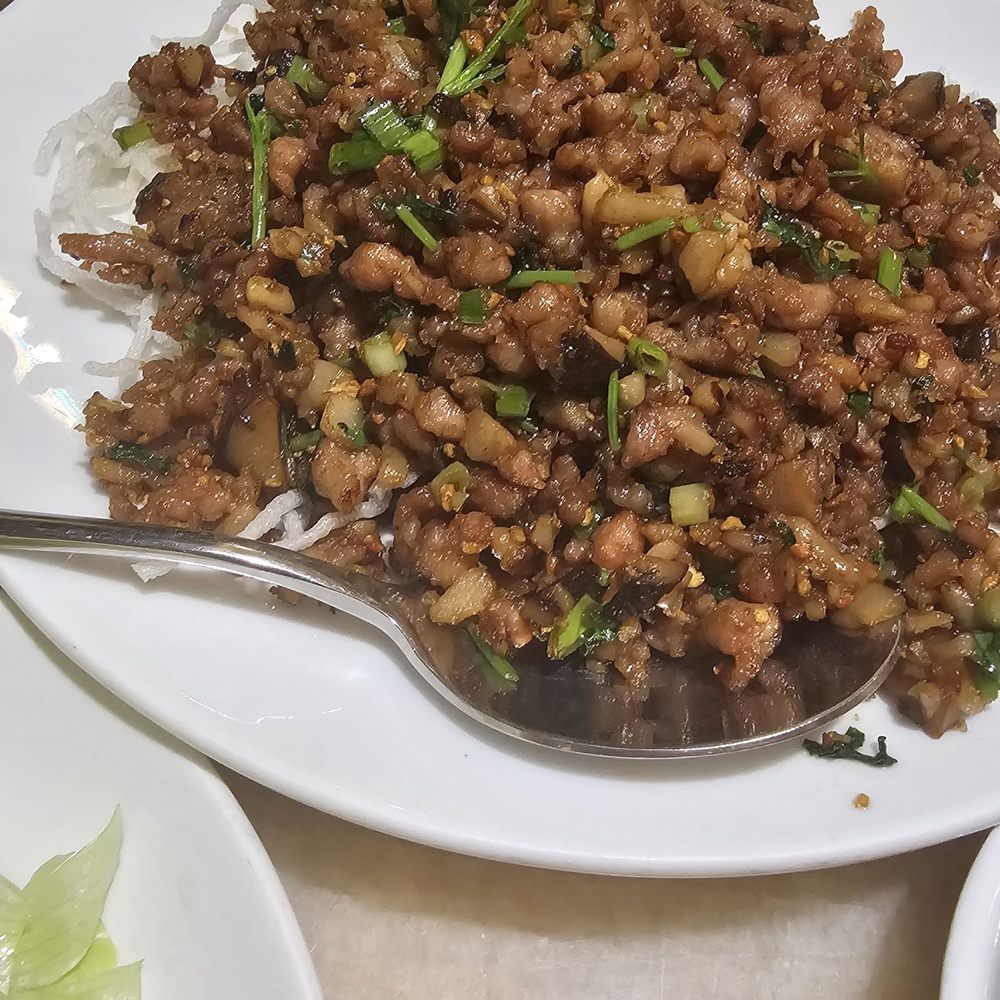 Cachanilla Chinese Restaurant - Lettuce wraps - Chinese Near Me - Pomona, California