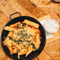 Coffee Corner Bakery - Fries with chili con carne - food - Cafes Near Me - Prague, Puerto Rico