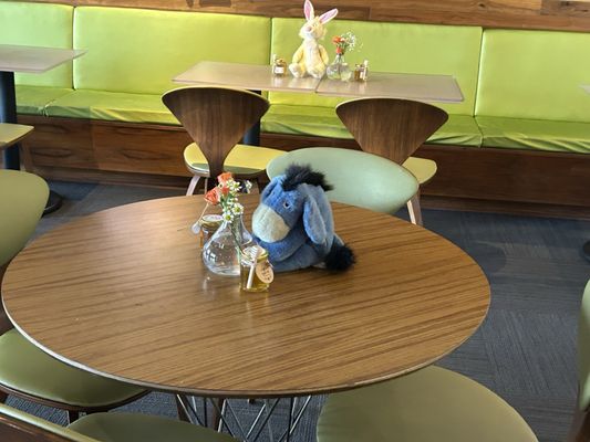 Modern Bar and Restaurant by null