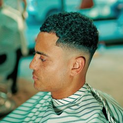 Mad Guyz Barbershop - Barbers Manchester