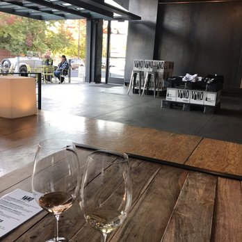 House of Smith - Industrial style design makes a cool and chill atmosphere at this tasting room. Nothing stuffy about it! - Wineries Near Me - Walla Walla, Washington