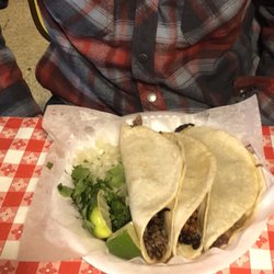 El Rincon De Michoacan - Tacos! Yum!