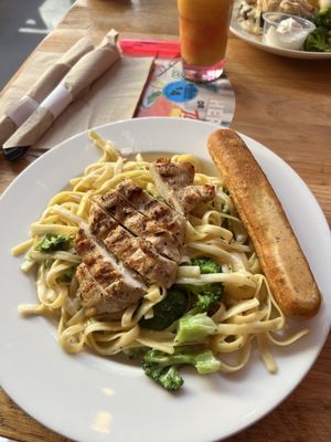 Applebee's Grill + Bar by null