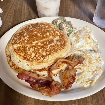 Cisco's Restaurant Bakery & Bar - Breakfast & Brunch Near Me - Austin, Texas