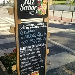 República Café - Daily specials