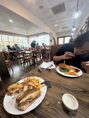 Brothers Cafe by null