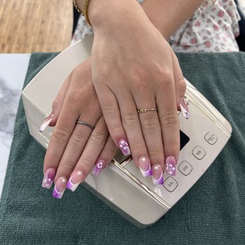 Queen Nails - Acrylic Nails by Michael! - Nail Salons Near Me - El Segundo, California Queen Nails - Acrylic Nails by Michael! - Nail Salons Near Me - El Segundo, California