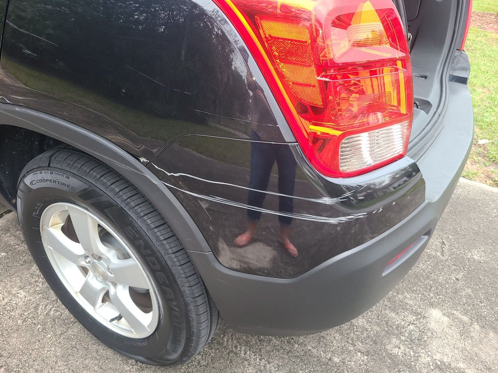 LESLIE TIRE Updated August 2024 41220 Executive Dr, Mount Clemens