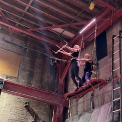 Streb - Trapeze class