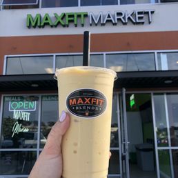 Mango smoothie Mango smoothie
