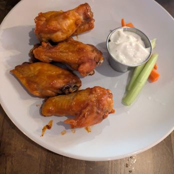 Hawk’s Nest Kitchen and Bar - Wangs - Bars Near Me - South Berwick, Maine Hawk’s Nest Kitchen and Bar - Wangs - Bars Near Me - South Berwick, Maine