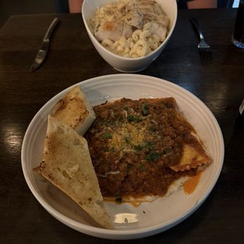 Citizen Capitol Craft House - Mac and cheese, and raviolis - New American Near Me - Sacramento, California