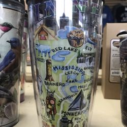Y-Store - Land of 10k lakes