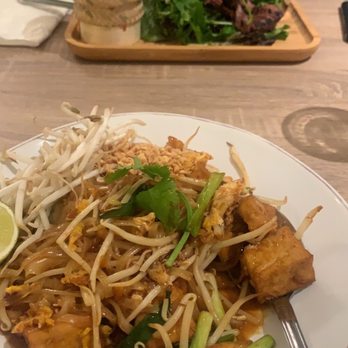 White Elephant - Pad Thai Crying Tiger - Thai Near Me - San Diego, California White Elephant - Pad Thai Crying Tiger - Thai Near Me - San Diego, California