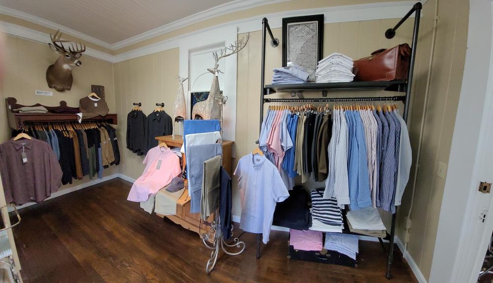 MR SIEGNER’S MENS SHOP - 304 Depot Sq SW, Abingdon, Virginia
