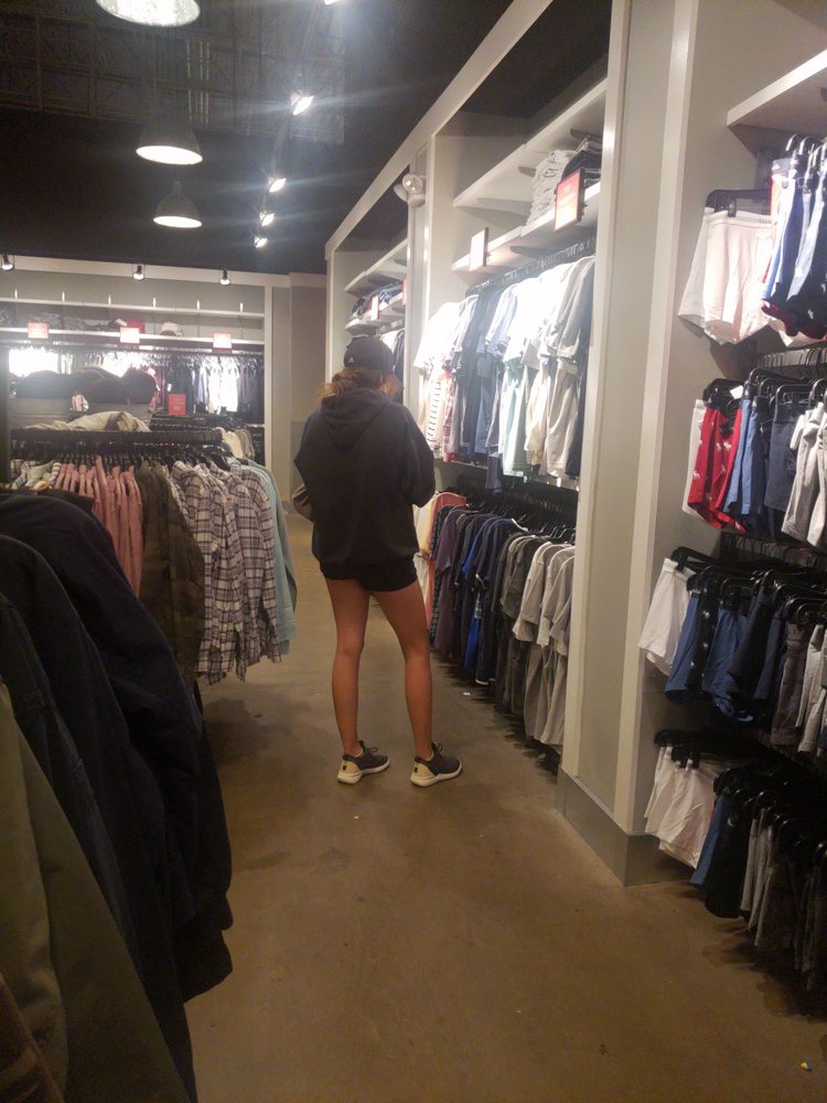 ABERCROMBIE & FITCH Updated June 2024 5000 Katy Mills Blvd, Katy