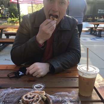 Big Bon Bodega - Cinnamon rolls- I think they're only made on the weekends too? - Bagels Near Me - Savannah, Georgia