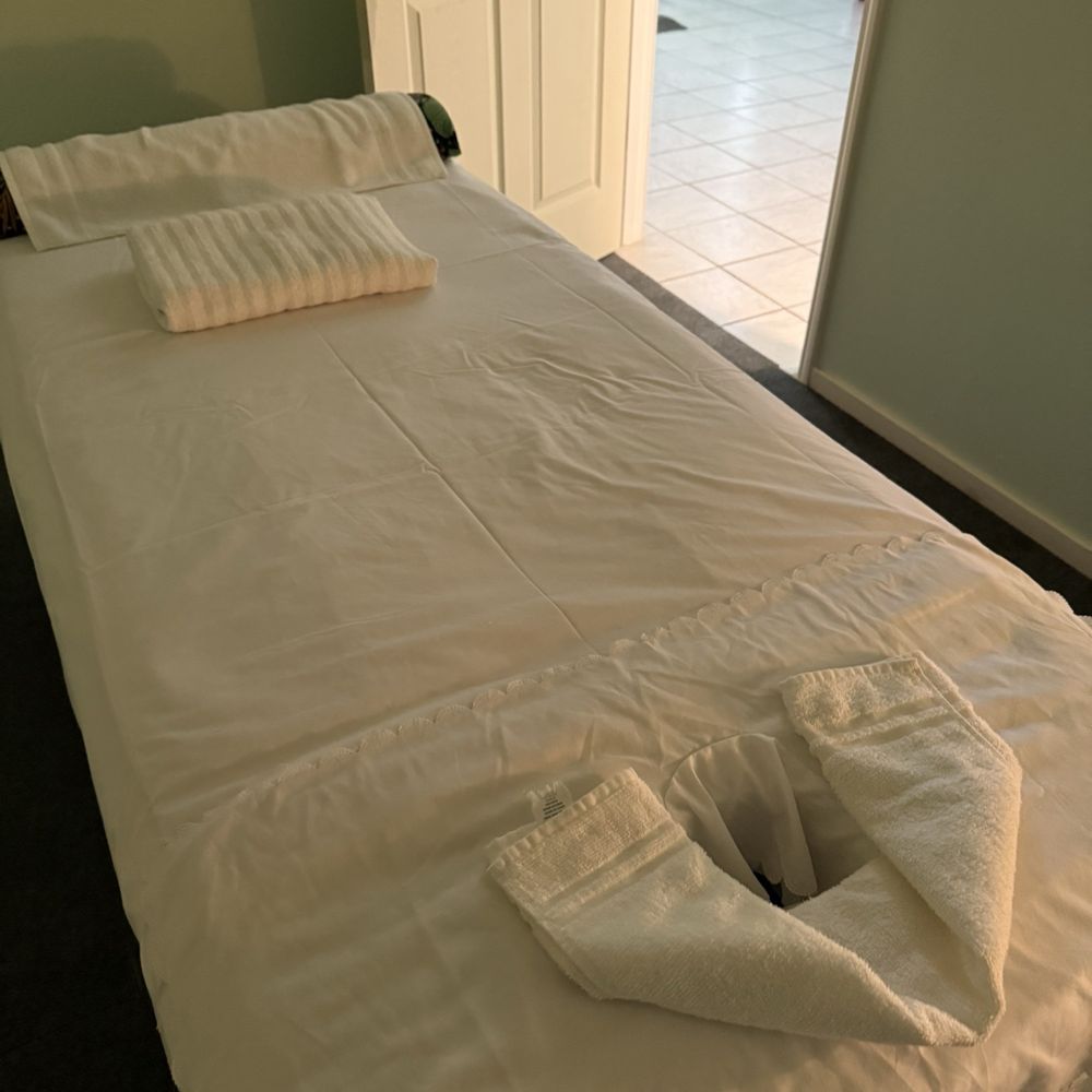 Floral Relax Massage - Massage Near Me - Sioux Falls, South Dakota