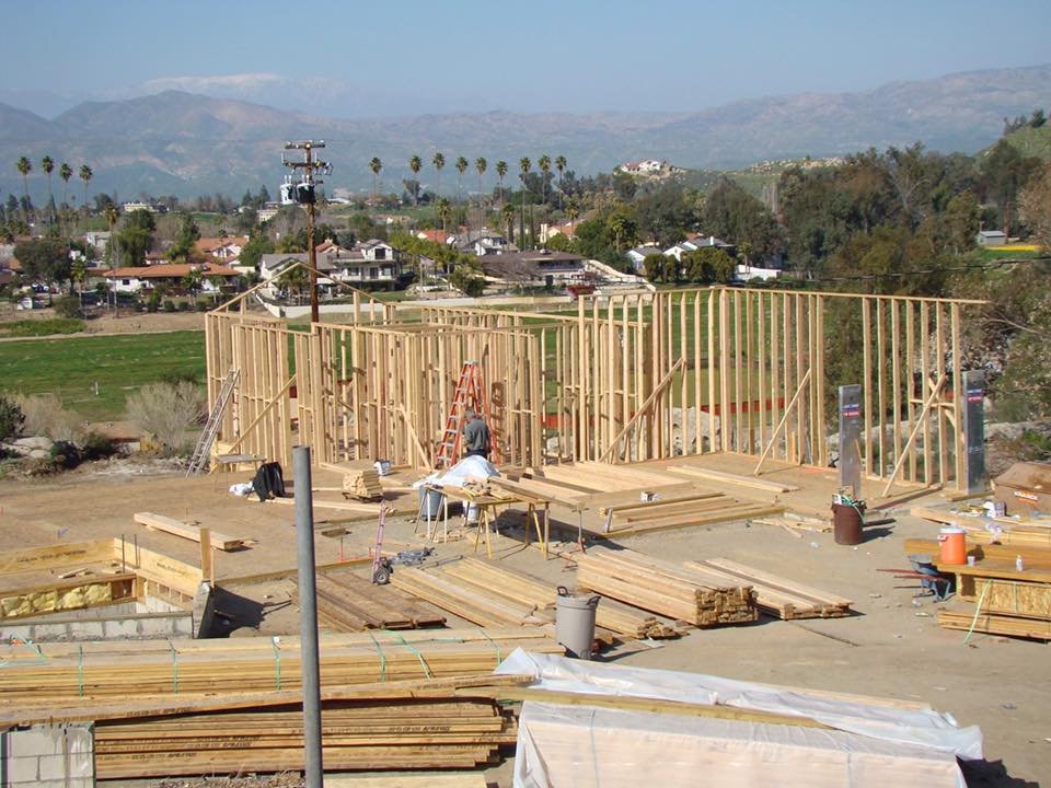 Slide of Valdez Construction Roofing