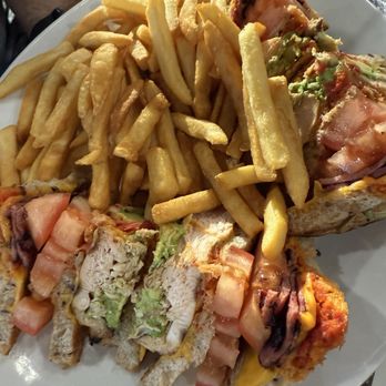 Pompton Queen Diner - Diners Near Me - Pompton Plains, New Jersey
