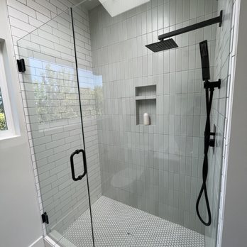 Deluxe View Construction - New shower with niche!! - General Contractors Near Me Deluxe View Construction - New shower with niche!! - General Contractors Near Me