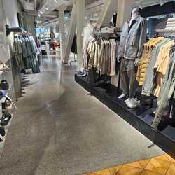 G-Star RAW Store