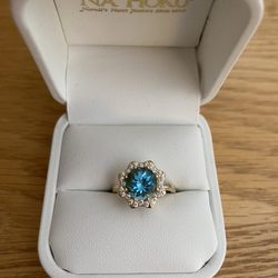 Na Hoku - Blue topaz yellow gold ring (Na Hoku brand)