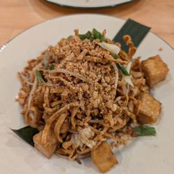 Pin Toh Asian - Crispy Pad Thai with tofu. They used thicker noodles than I would have liked but the flavor was good.