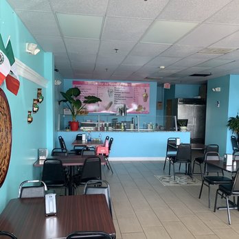 Speedy Burritos - Dining room - Mexican Near Me - Tinley Park, Illinois