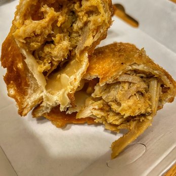 El Pollo Guapo - Chicken Empanada - Tapas/Small Plates Near Me - Newington, Connecticut El Pollo Guapo - Chicken Empanada - Tapas/Small Plates Near Me - Newington, Connecticut