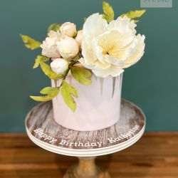 Napa Cake Studio - Peony Cake with Brushed Gold Edge