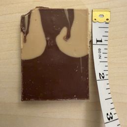 This is the FrischSchoggi Caramel Salé Milk-Dark. It's not good, sooo sickly sweet, and 570 calories for ONE 1.75" x 2.5" piece. This is the FrischSchoggi Caramel Salé Milk-Dark. It's not good, sooo sickly sweet, and 570 calories for ONE 1.75" x 2.5" piece.