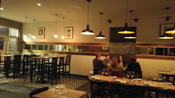 DUR À CUIRE Restaurant by null