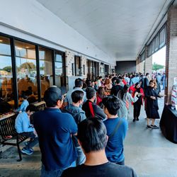 Aga's Restaurant & Catering - Line during Ramadan