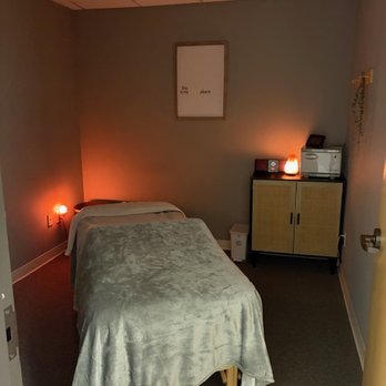 Apple Valley Chiropractic & Rehab - massage room - Chiropractors Near Me - Apple Valley, Minnesota Apple Valley Chiropractic & Rehab - massage room - Chiropractors Near Me - Apple Valley, Minnesota