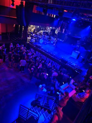 Revolution Live by null