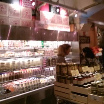 Murray's Cheese at Grand Central - Cheese Shops Near Me - New York, New York Murray's Cheese at Grand Central - Cheese Shops Near Me - New York, New York