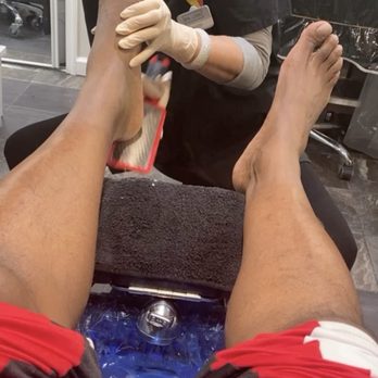Spa Logic - SCRUBBING THE BOTTOM OF MY FEET - Hair Salons Near Me - Washington, DC, District of Columbia