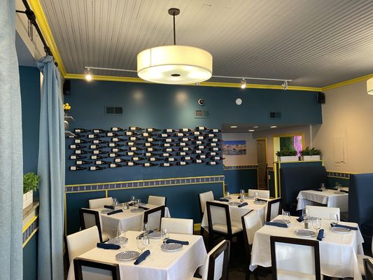 Amalfi Coast Italian + Wine Bar by null