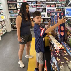 Lego Store - More shopping