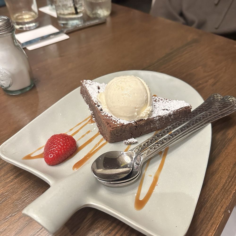 Parkside 23 - Brownie - New American Near Me - Brookfield, Wisconsin