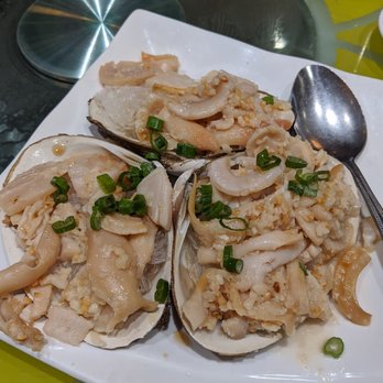 Chefs Wok - Garlic Steamed Clams with Vermicelli - Dim Sum Near Me - Alameda, California Chefs Wok - Garlic Steamed Clams with Vermicelli - Dim Sum Near Me - Alameda, California