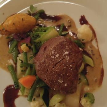 Opéra - Tasty steak lady's cut at the Oper restaurant in Frankfurt am Main - International Near Me - Frankfurt, HE