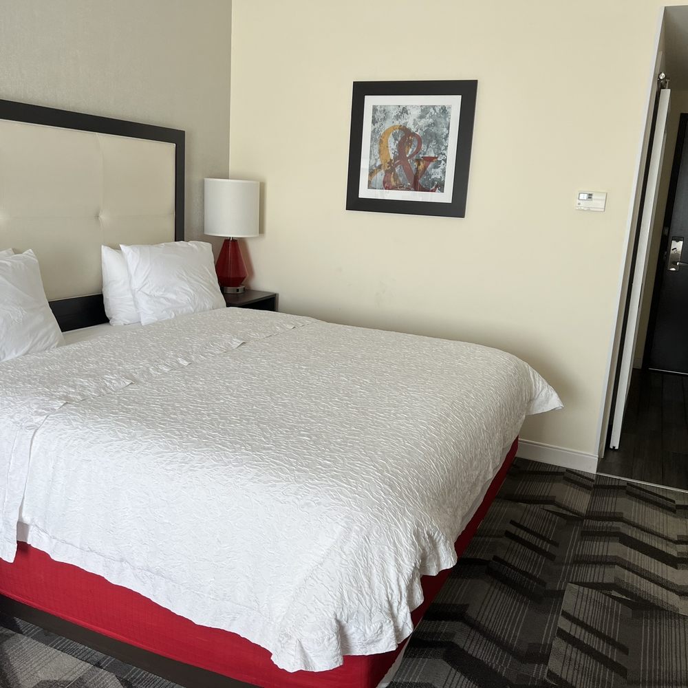 Hampton Inn Spring Hill - BIG rooms - Hotels Near Me - Spring Hill, Tennessee Hampton Inn Spring Hill - BIG rooms - Hotels Near Me - Spring Hill, Tennessee