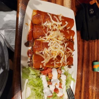 Hacienda Leon - a plate of mexican food - Mexican Near Me - Bloomington, Illinois Hacienda Leon - a plate of mexican food - Mexican Near Me - Bloomington, Illinois