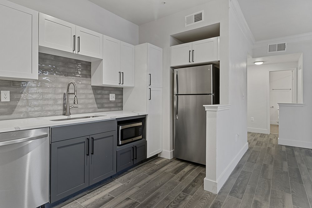 SULLIVAN APARTMENTS Updated August 2024 54 Photos & 15 Reviews