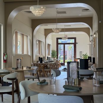 Sugo Social - The vibe is chill - New American Near Me - Rolling Hills Estates, California