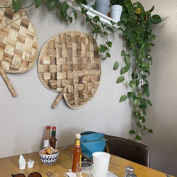 Brunch - Table inside - Breakfast & Brunch Near Me - Paso Robles, California