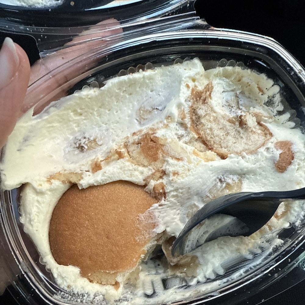 Sweet Valentine Bakery - Banana pudding - Bakeries Near Me - Carson, California Sweet Valentine Bakery - Banana pudding - Bakeries Near Me - Carson, California
